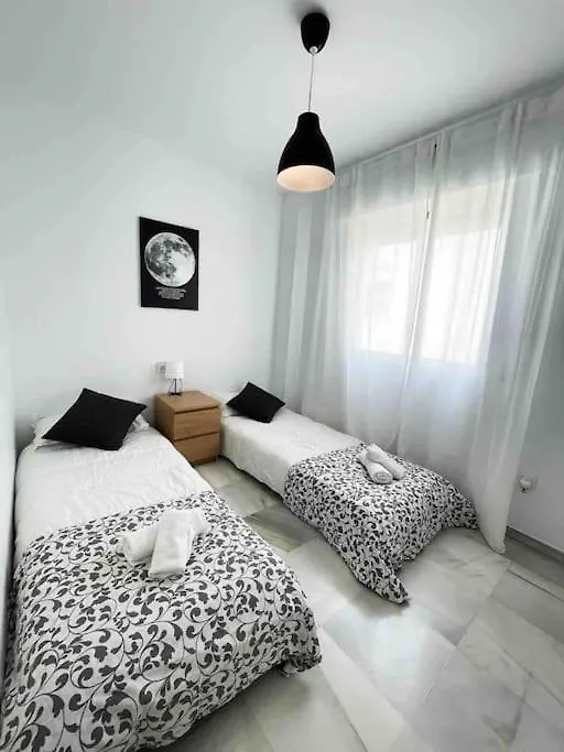 2Br, 1Bth Flat Near Puerto Banus Apartment Marbella