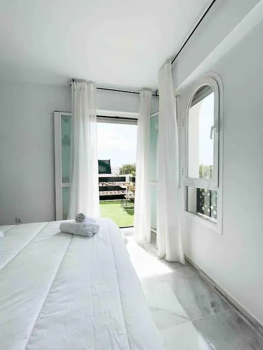 2Br, 1Bth Flat Near Puerto Banus Apartment Marbella 0*,