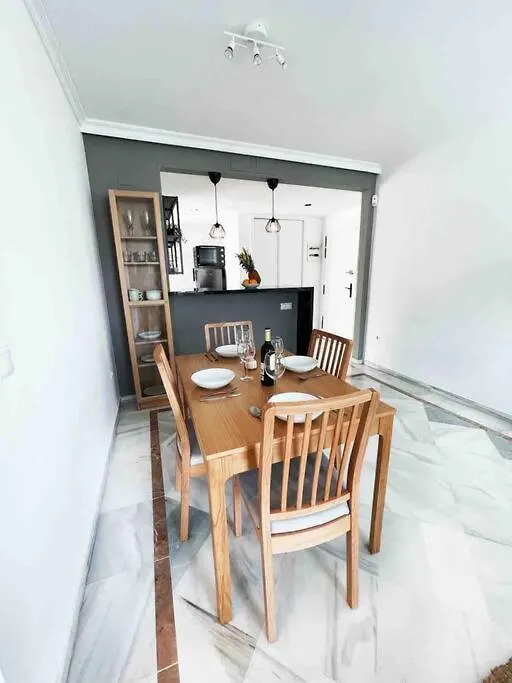 2Br, 1Bth Flat Near Puerto Banus Apartment Marbella
