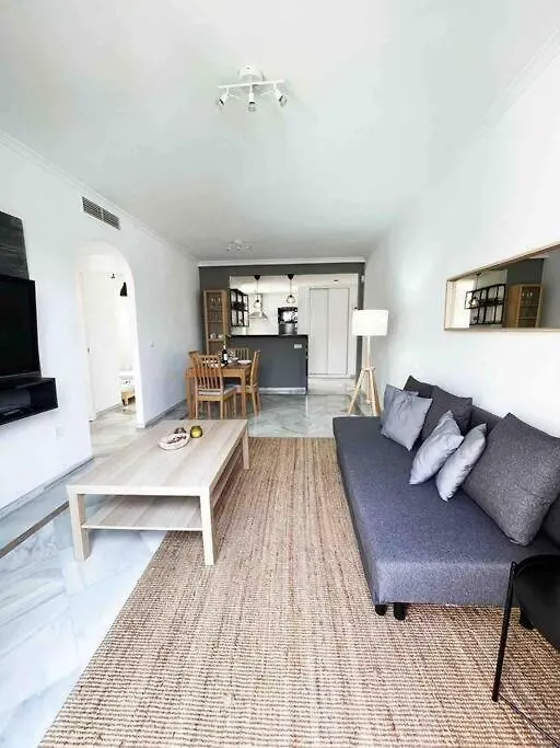 2Br, 1Bth Flat Near Puerto Banus Apartment Marbella